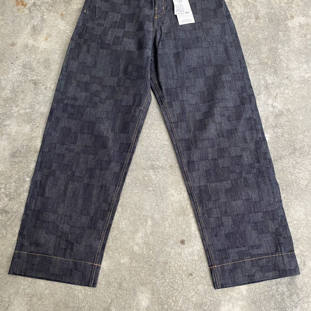 ANREALAGE BNWT ANREALAGE Made In Japan Super Wide Baggy Denim Jeans Size US 36 / EU 52 - 6 Thumbnail