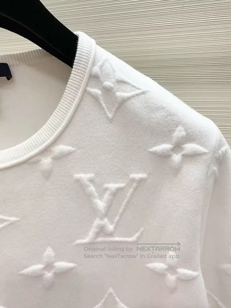 Louis Vuitton Louis Vuitton White logo embossed full print short sleeve Size US M / EU 48-50 / 2 - 4 Thumbnail