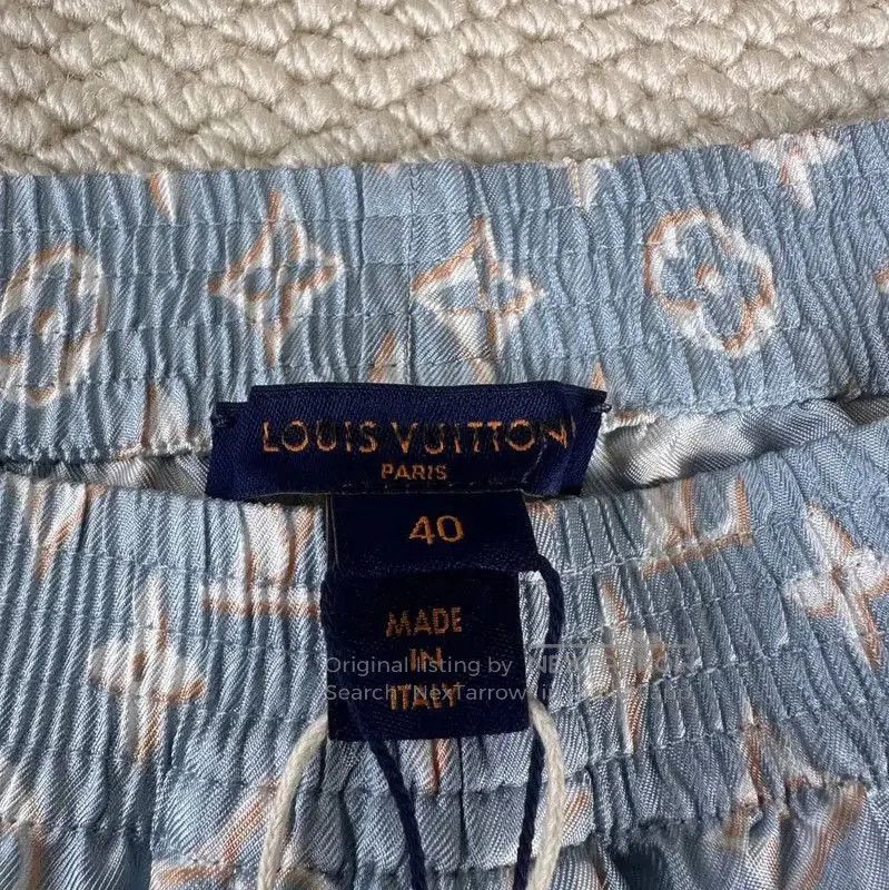 Louis Vuitton Louis Vuitton Beige Silk Women's Shorts . Size 28" / US 6 / IT 42 - 3 Thumbnail