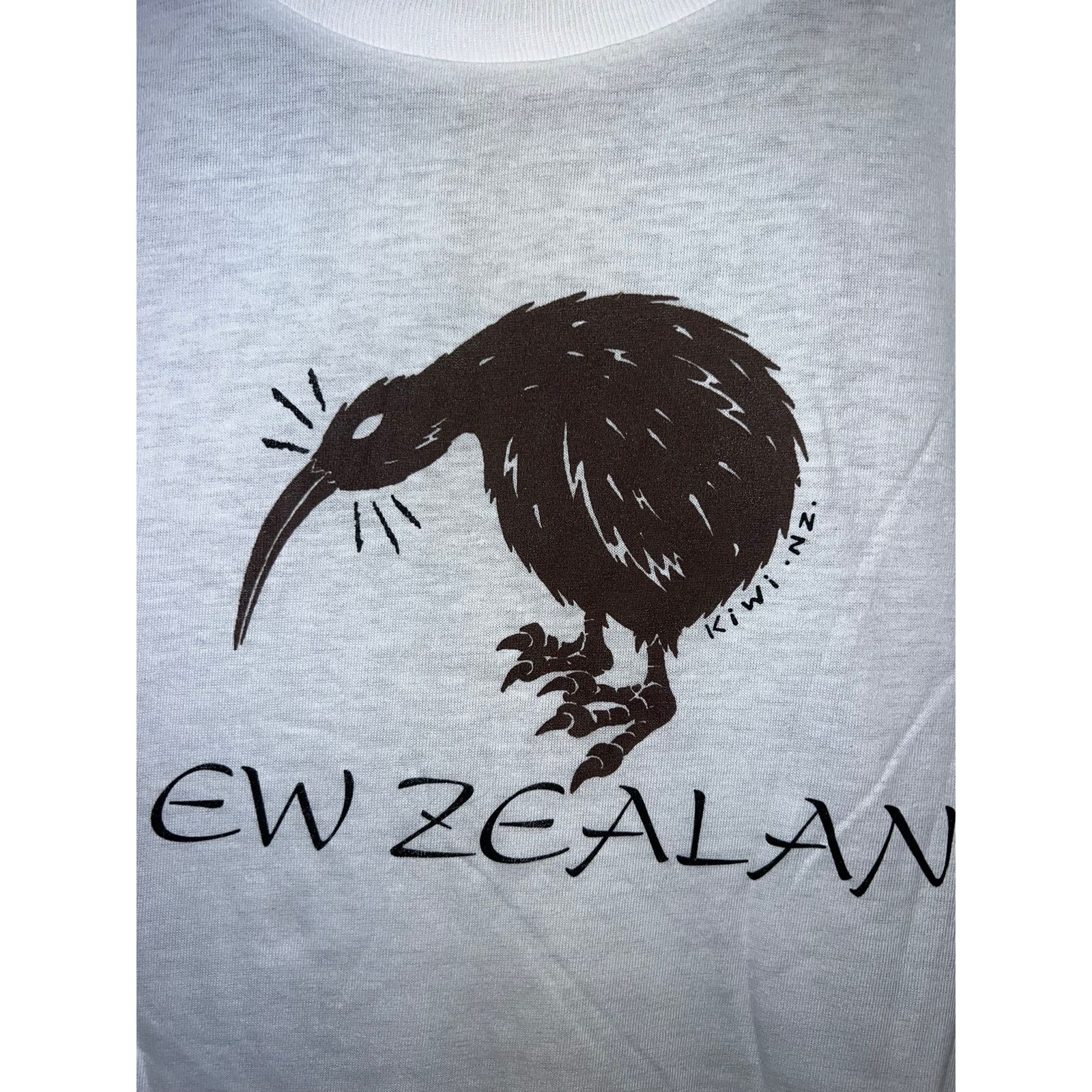 Vintage Vintage Kiwi Bird Shirt New Zealand Graphic White Tee M Size US M / EU 48-50 / 2 - 3 Thumbnail