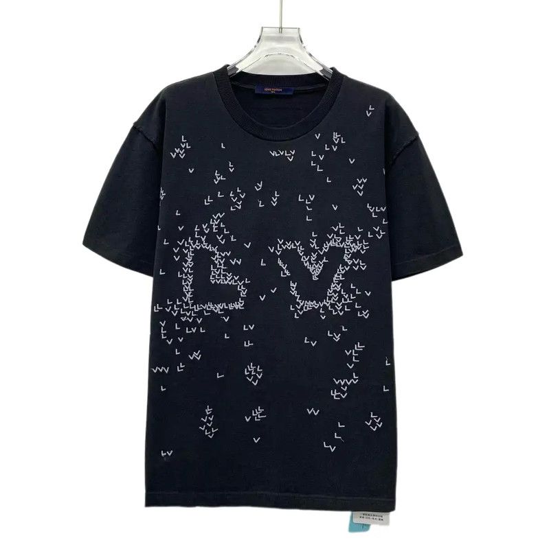 Louis Vuitton Louis Vuitton Black Cotton Men's T-Shirt 0089 Size US L / EU 52-54 / 3 - 1 Thumbnail