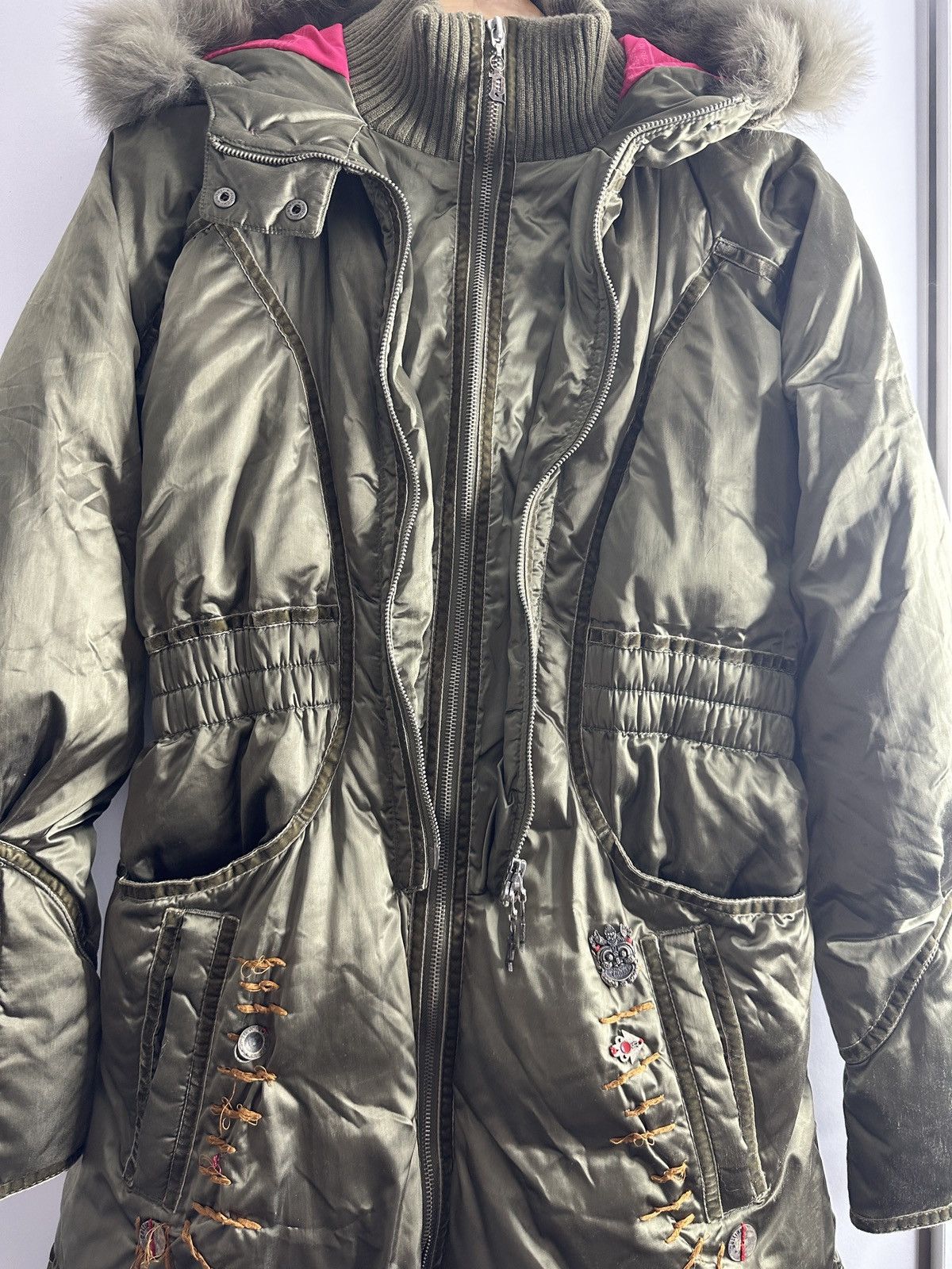 John Galliano John Galliano Green Puffer Coat with Embroidery and Fur Hood Size M / US 6-8 / IT 42-44 - 8 Thumbnail