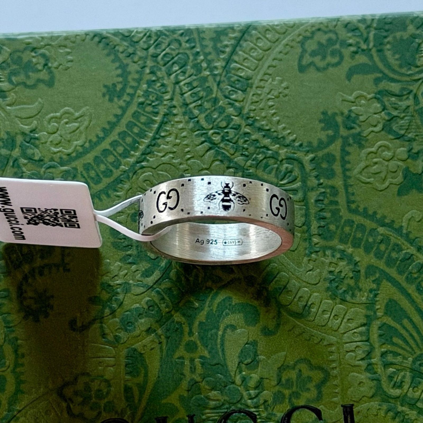 Gucci Women's Gucci Silver and Black Bee Ring Size ONE SIZE - 2 Thumbnail
