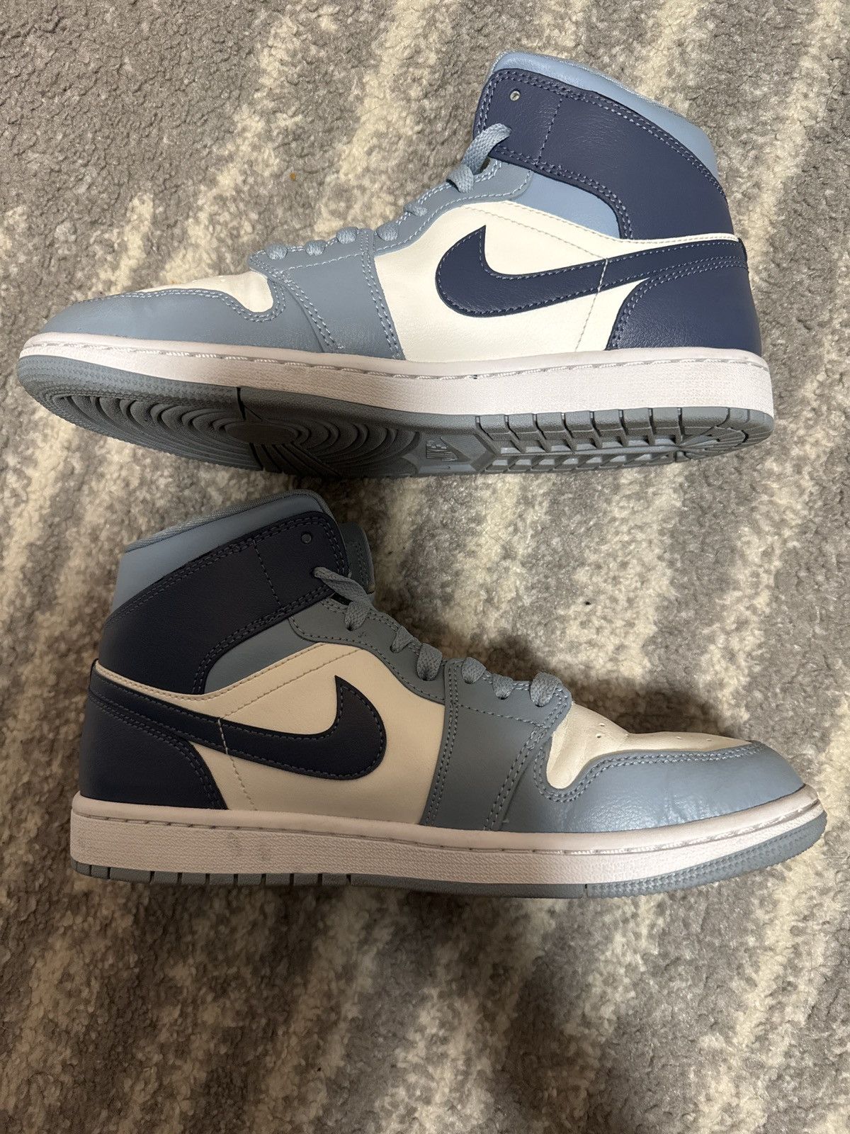 Nike woman’s air jordan 1 mid Size US 10 / IT 40 - 5 Thumbnail