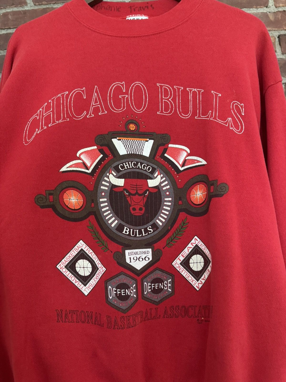 Vintage Vintage 90s Chicago Bulls Crewneck Sweatshirt - Big Logo NBA Size US XL / EU 56 / 4 - 2 Thumbnail