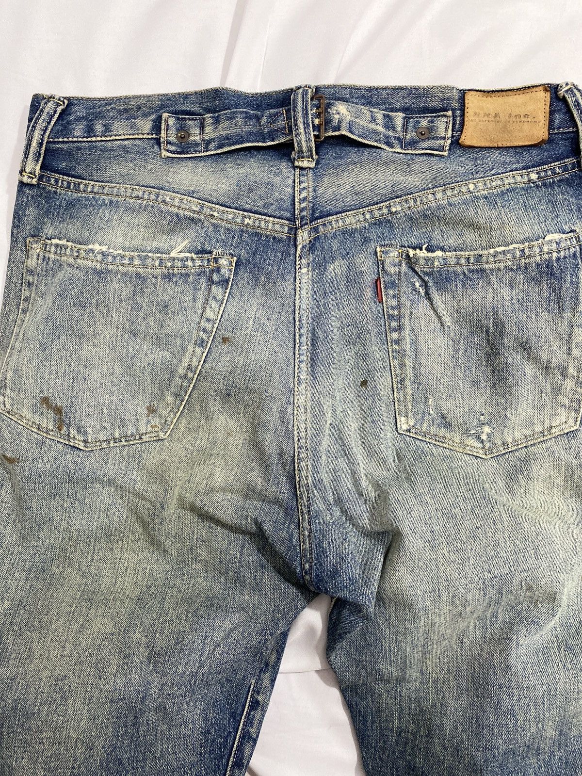 Levi's Vintage Clothing Vintage RNA Buckle Back Thrashed Selvedge Distressed Jeans Size US 33 - 3 Thumbnail