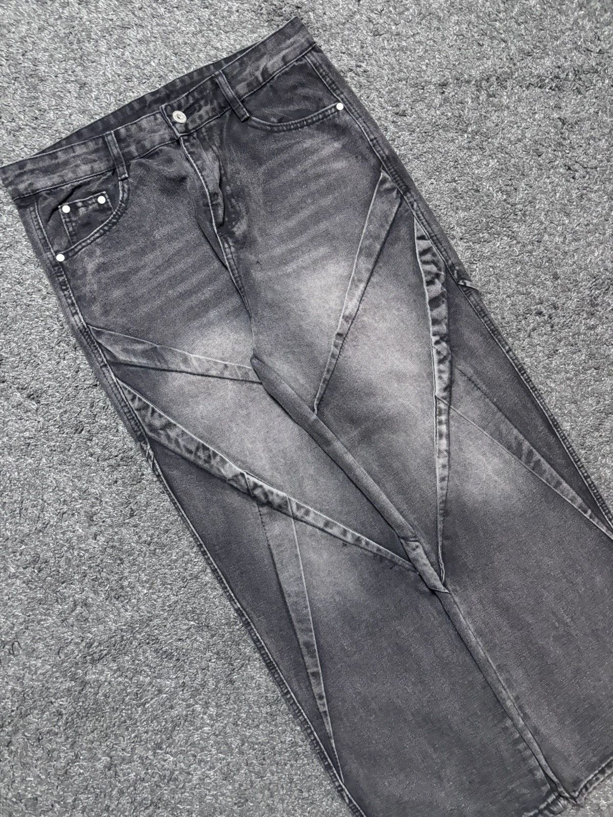 Jean × Vintage Vintage abstract art brutalist rare gray baggy jeans denim Size US 33 - 3 Thumbnail