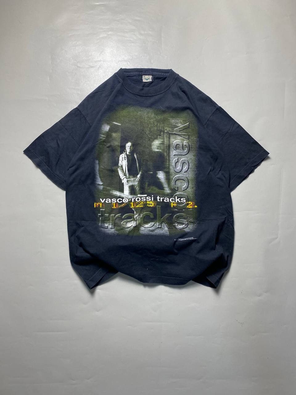 Vintage Vasco Rossi vintage merch t shirt Size US L / EU 52-54 / 3 - 1 Thumbnail