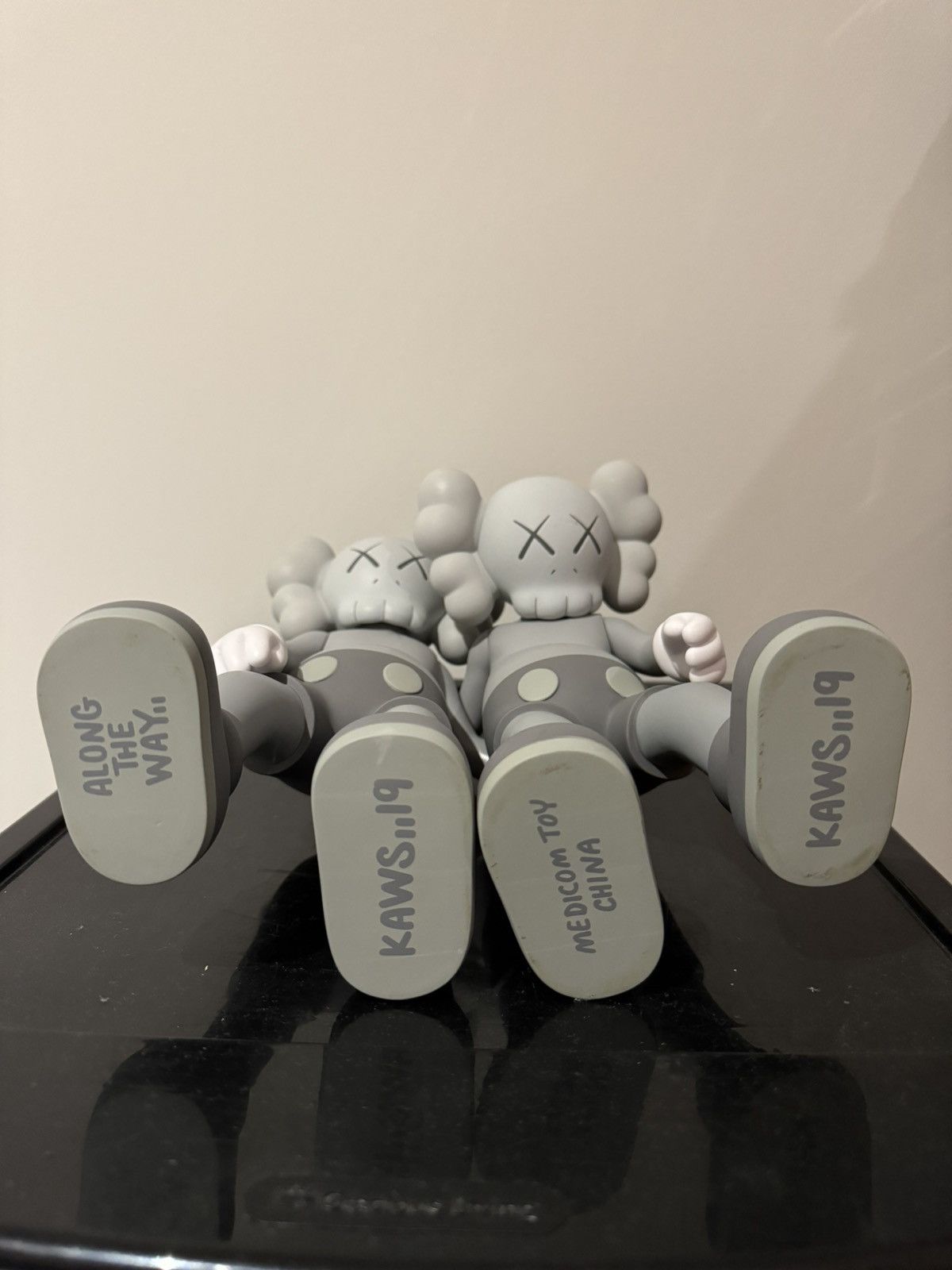Kaws Kaws along the way Size ONE SIZE - 6 Thumbnail