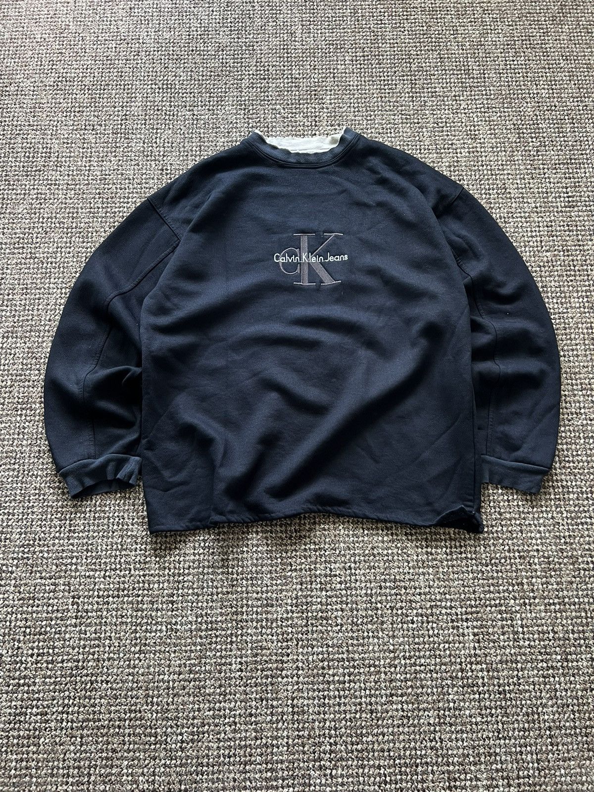 Vintage Vintage Calvin Klein Sweatshirt Big Logo Embroidered Y2K XL Size US XL / EU 56 / 4 - 1 Thumbnail