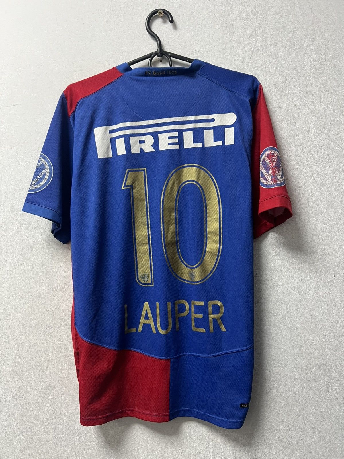 Nike Vintage Nike Basel Soccer Jersey T Shirt Size US L / EU 52-54 / 3 - 10 Thumbnail