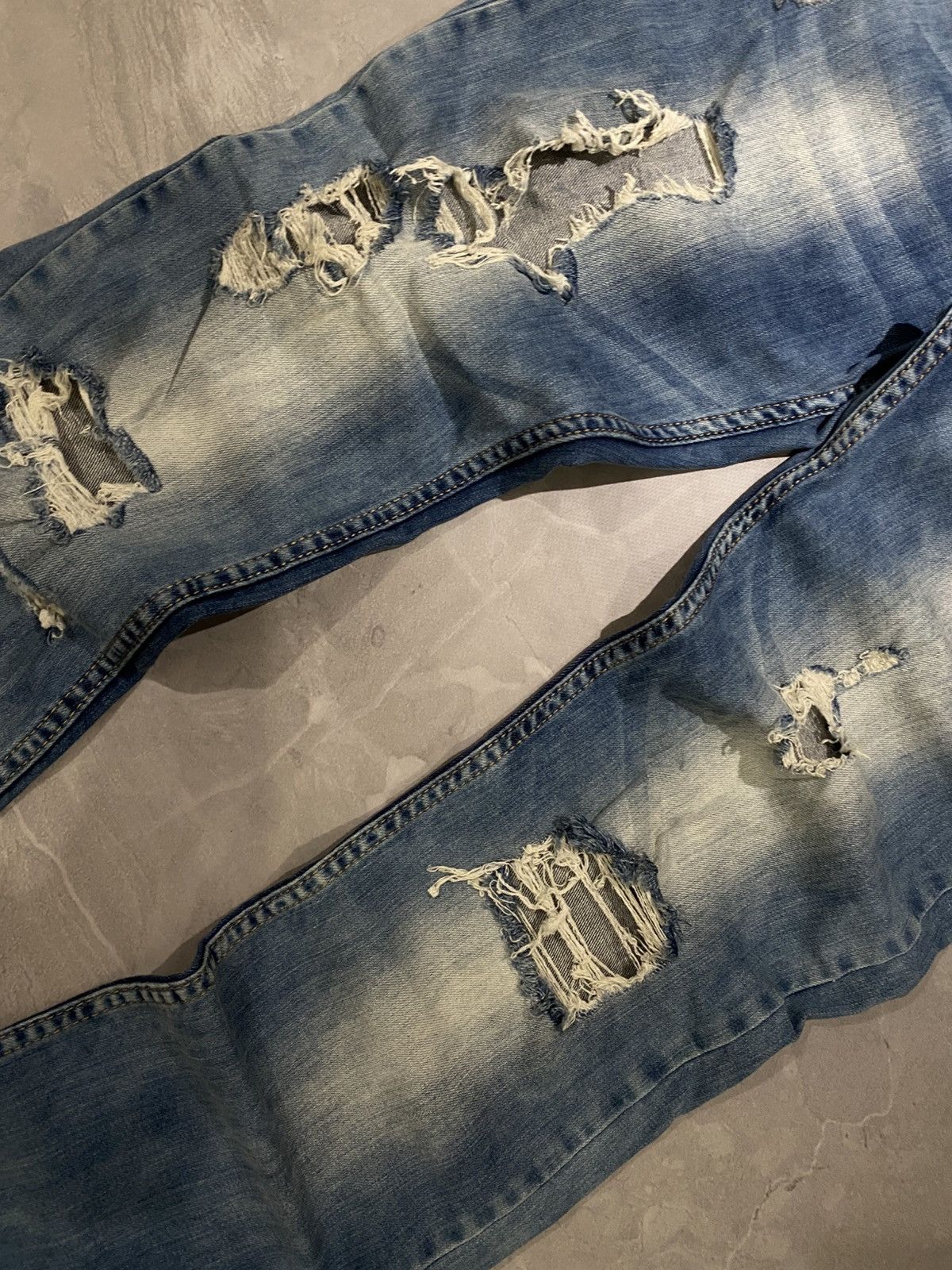 Japanese Brand Vintage Slim Fit Patchwork Distressed Jeans Y2K Size US 32 / EU 48 - 3 Thumbnail