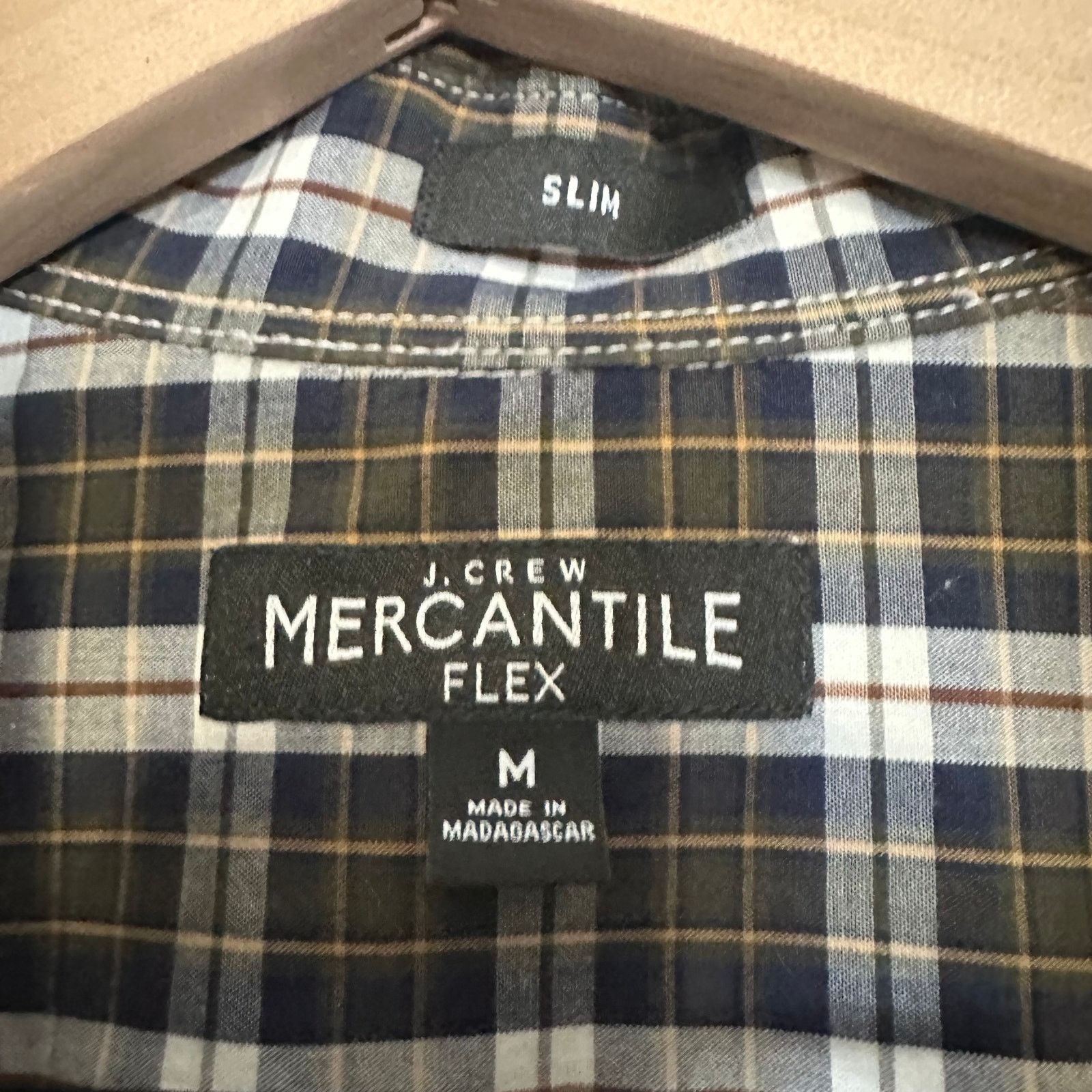J.Crew Men's Slim Flex plaid cotton button down shirt from J. Crew Size US M / EU 48-50 / 2 - 2 Thumbnail