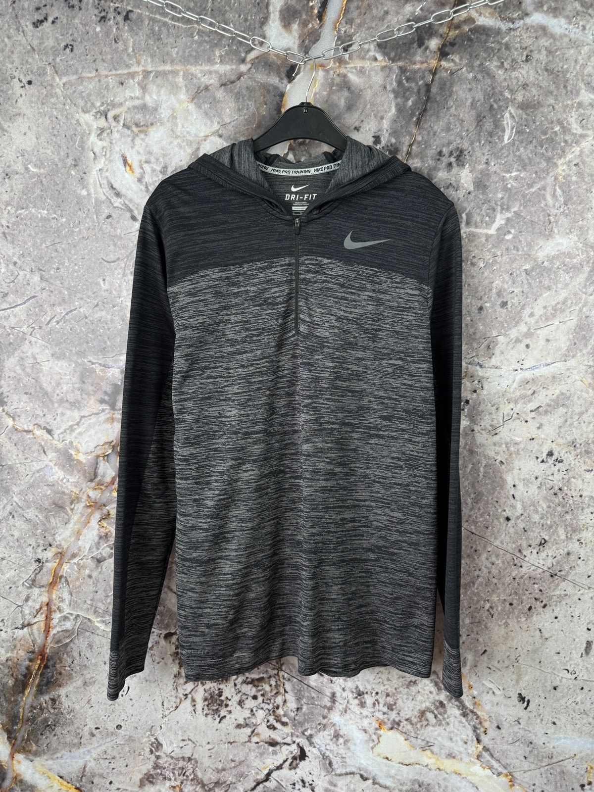Nike Men’s Nike Pro Training 1/4 Zip Hooded Pullover Size XL Size US XL / EU 56 / 4 - 1 Thumbnail