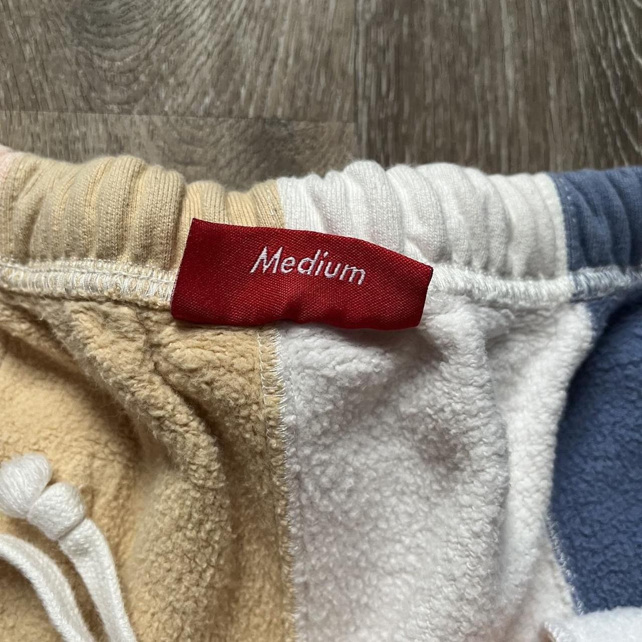 Supreme RARE 2017 supreme pastel patchwork sweatpants Size US 31 - 6 Thumbnail
