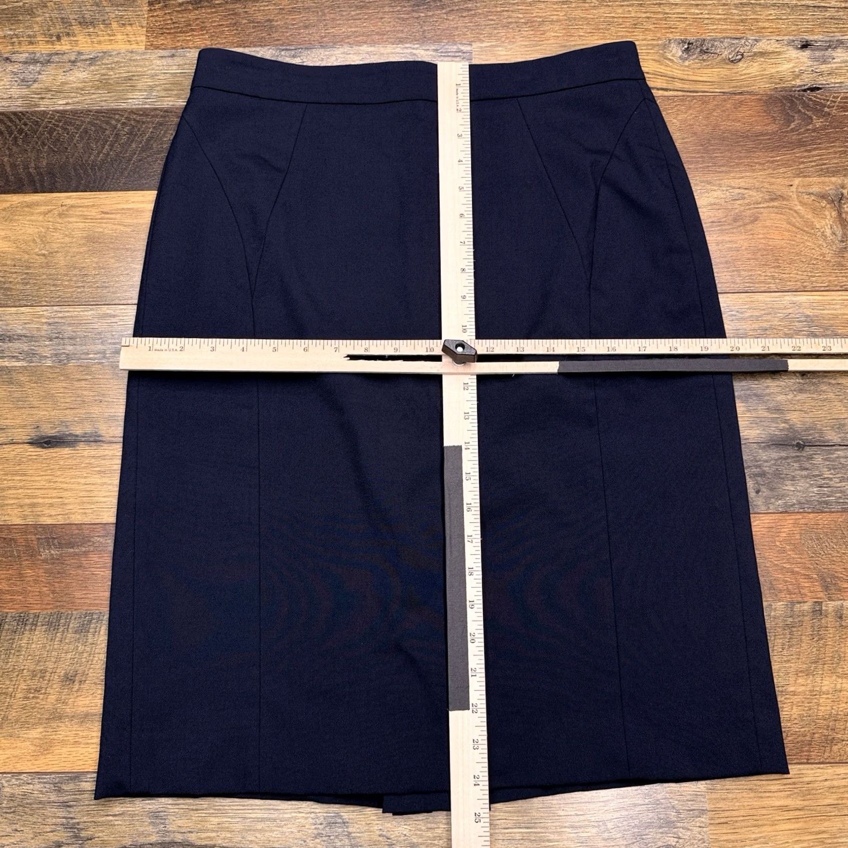 Ann Taylor Ann Taylor Pencil Skirt 10 Blue Stretch Lined Knee Length Skirt Womens Regular High Rise Zip Dry Clean Only Polyester Rayon Spandex Logo City 90s? Size 32" / US 10 / IT 46 - 7 Thumbnail