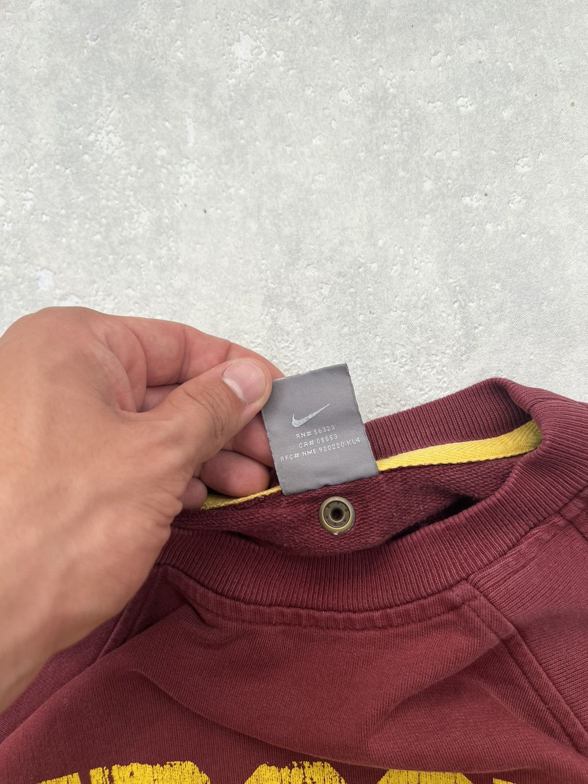 Nike 00’s NIKE TRACK AND FIELD CENTR SWOOSH Y2K BOXY CREWNECK Size US L / EU 52-54 / 3 - 7 Thumbnail