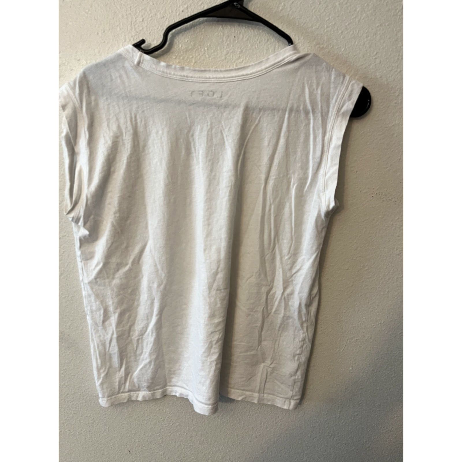 Ann Taylor Vintage Ann Taylor Loft Tank Top Womens Small Sleeveless Knit V-Neck White Sparkle Accents Size S / US 4 / IT 40 - 3 Thumbnail