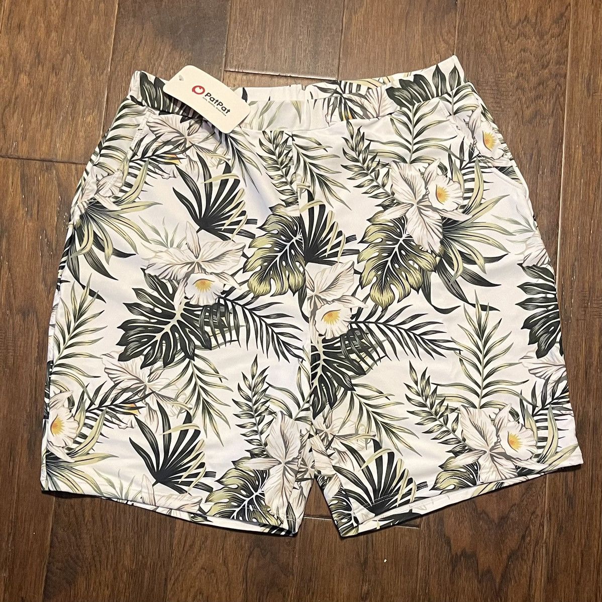 Other NWT PatPat Tropical Leaf Print Swim Board Shorts Size US 32 / EU 48 - 1 Thumbnail