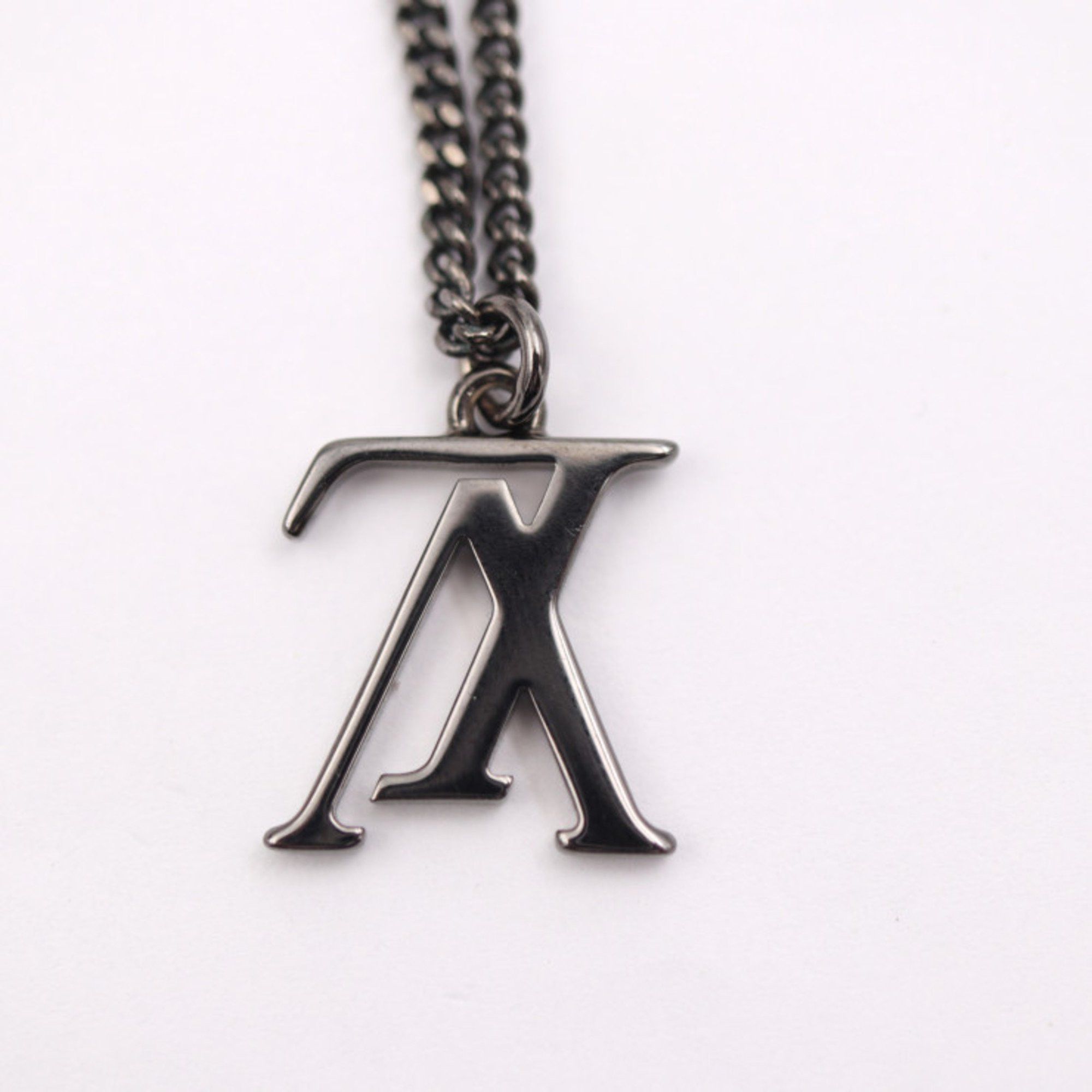 image of Louis Vuitton Collier Lv Upside Down Necklace M62683 Metal Black Pendant, Women's