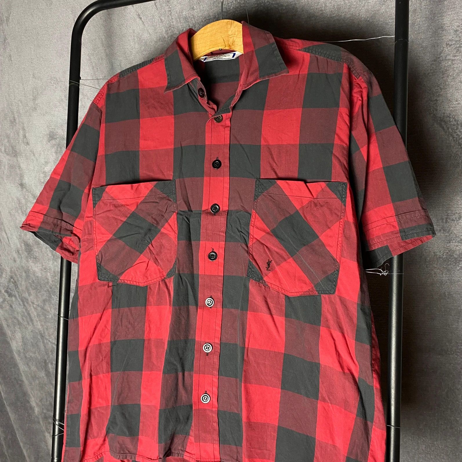 Designer × Yves Saint Laurent Yves Saint Laurent shirtchecked mini logo pocket black red Size US M / EU 48-50 / 2 - 3 Thumbnail