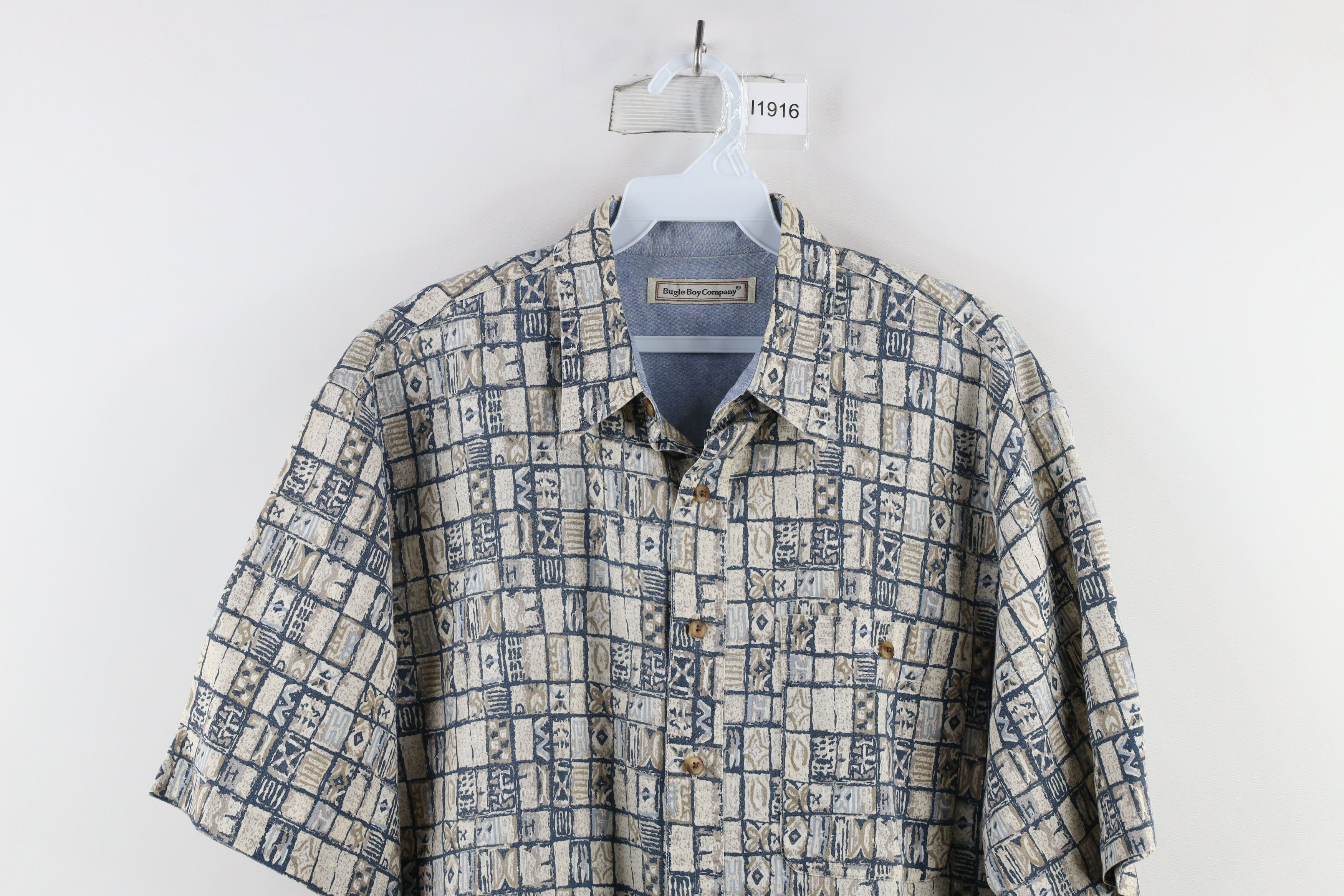 Vintage Vintage 90s Streetwear Geometric Beach Hawaiian Button Shirt Size US L / EU 52-54 / 3 - 2 Thumbnail