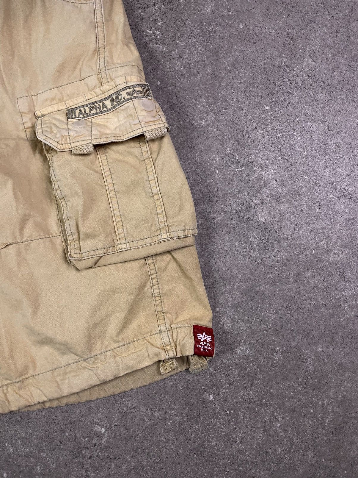 Alpha Industries × Vintage Vintage Alpha Industries Military Y2K Cargo Shorts Size US 36 / EU 52 - 3 Thumbnail