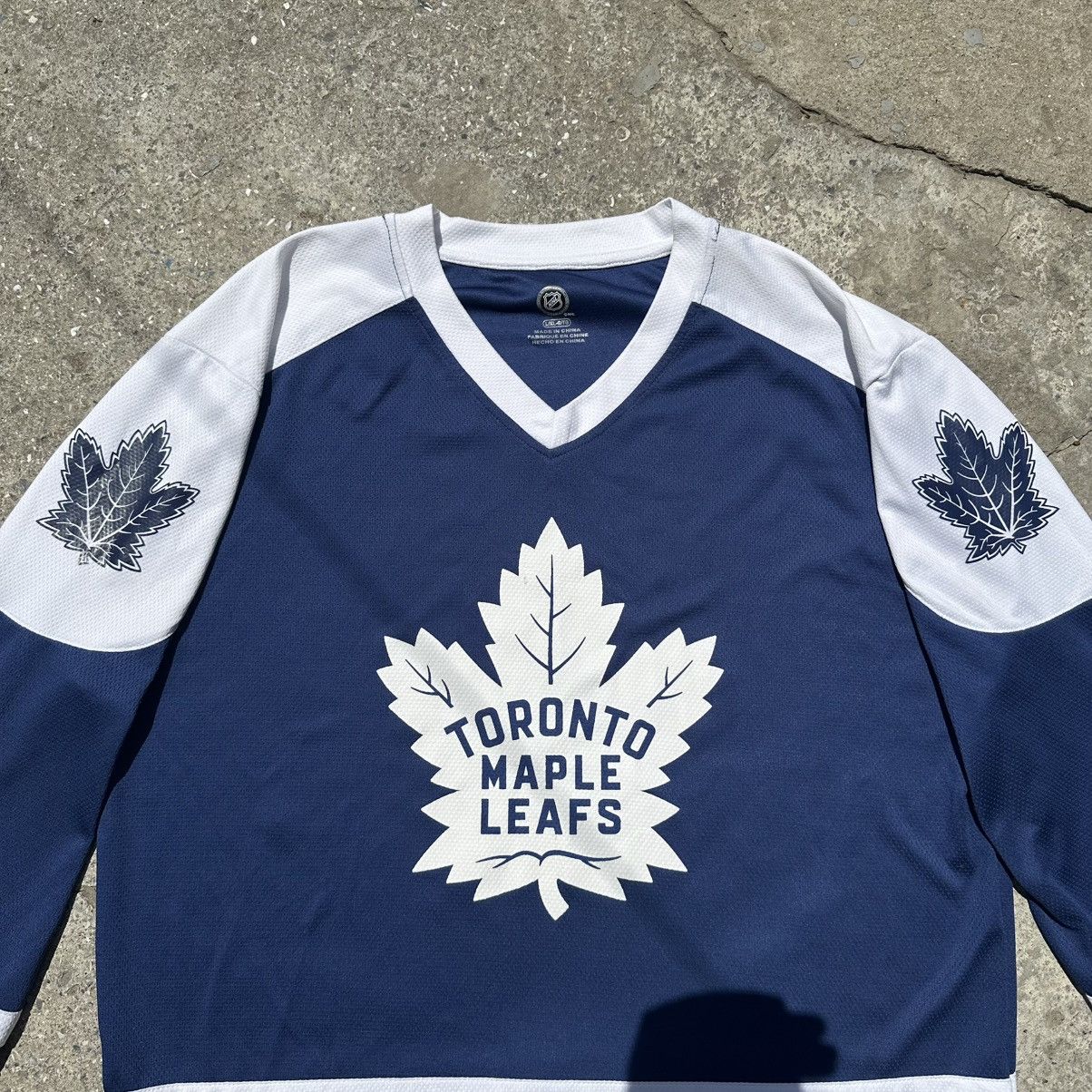 NHL NHL JOHN TAVARES 91 TORONTO MAPLE LEAFS hockey jersey Size US XL / EU 56 / 4 - 4 Thumbnail
