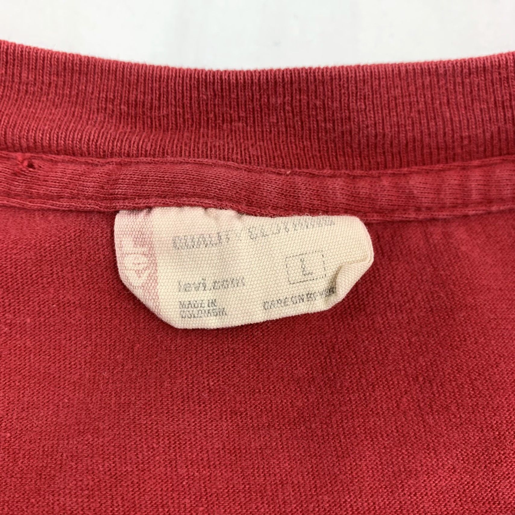 Levi's VINTAGE Levi's T Shirt Adult Large Red Y2K Graphic Tee American Flag Car Mens Size US L / EU 52-54 / 3 - 4 Thumbnail