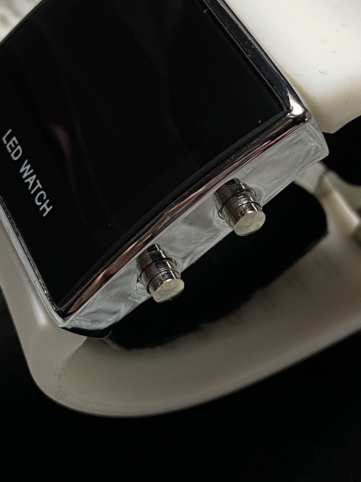 Jewelry × Vintage Minimalist LED Watch with White Strap - Japanese Brand Size ONE SIZE - 5 Thumbnail