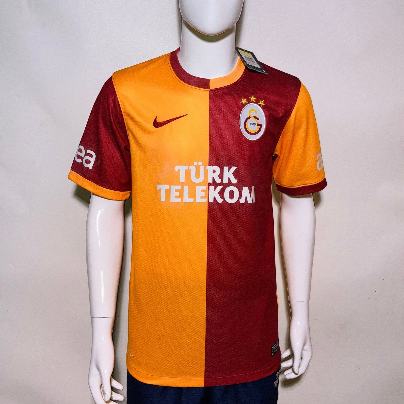 2013-14 Galatasaray Home Nike 544879-606