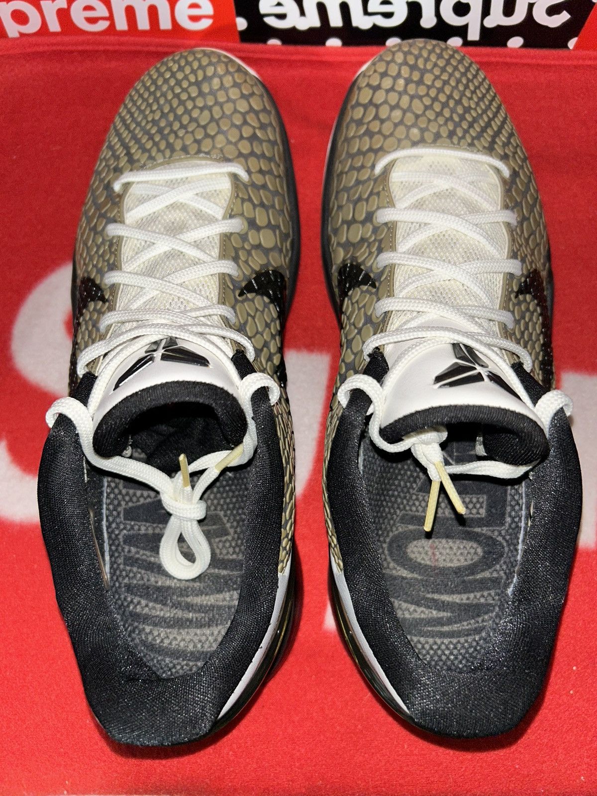 Nike Nike Kobe 6 ‘Medium Grey Black’ 429659-007 size 12.5 Size US 12.5 / EU 45-46 - 4 Thumbnail