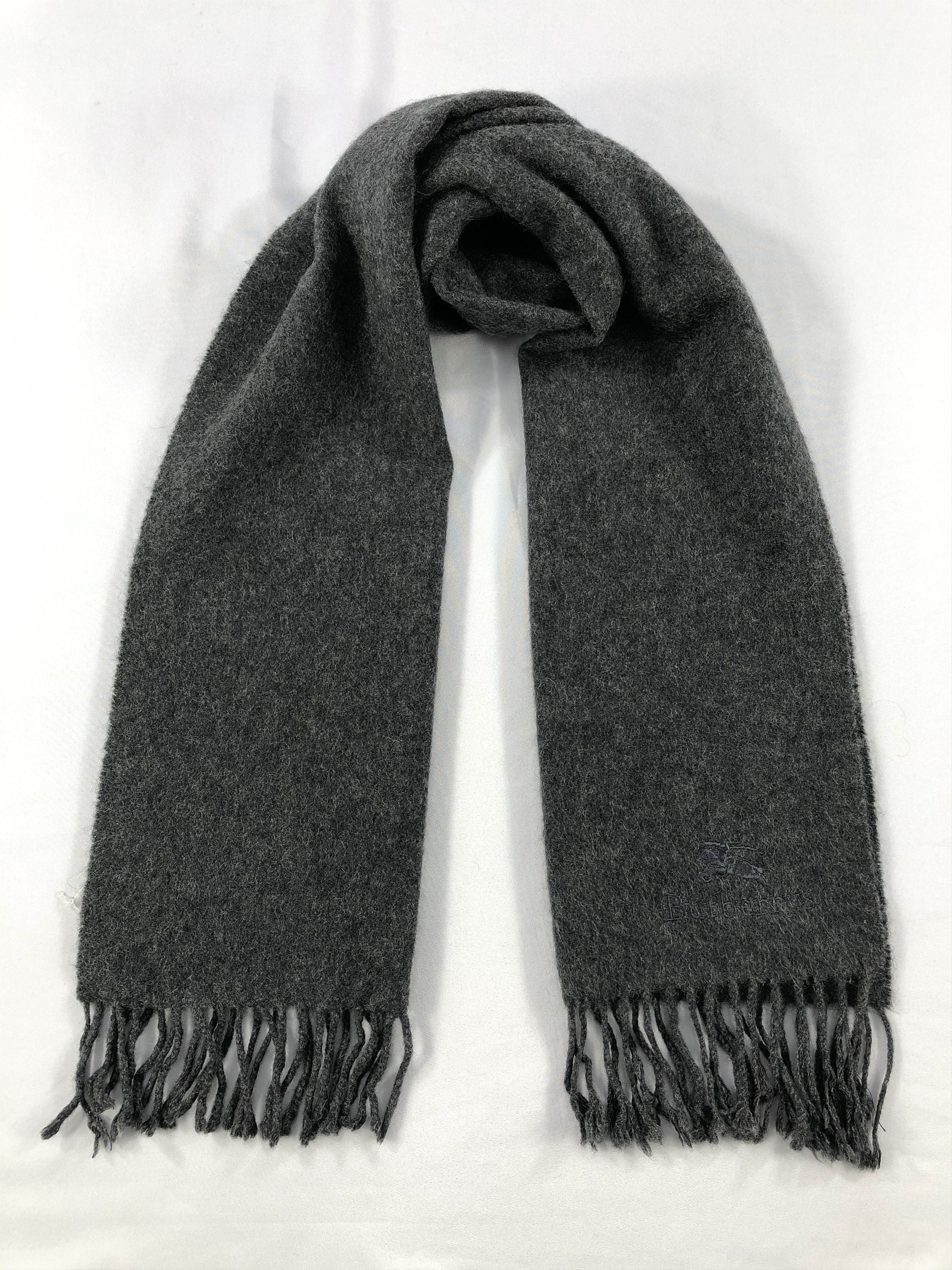 Burberry Vintage Burberry Scarf/Muffler/Neckwear MF1666 Size ONE SIZE - 1 Thumbnail