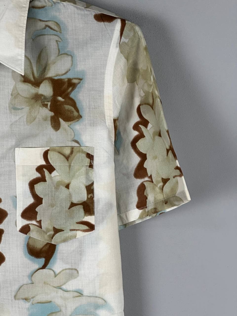 Hugo Boss Luxury Hugo Boss Summer Hawaii Floral Print Shirt Size US S / EU 44-46 / 1 - 5 Thumbnail