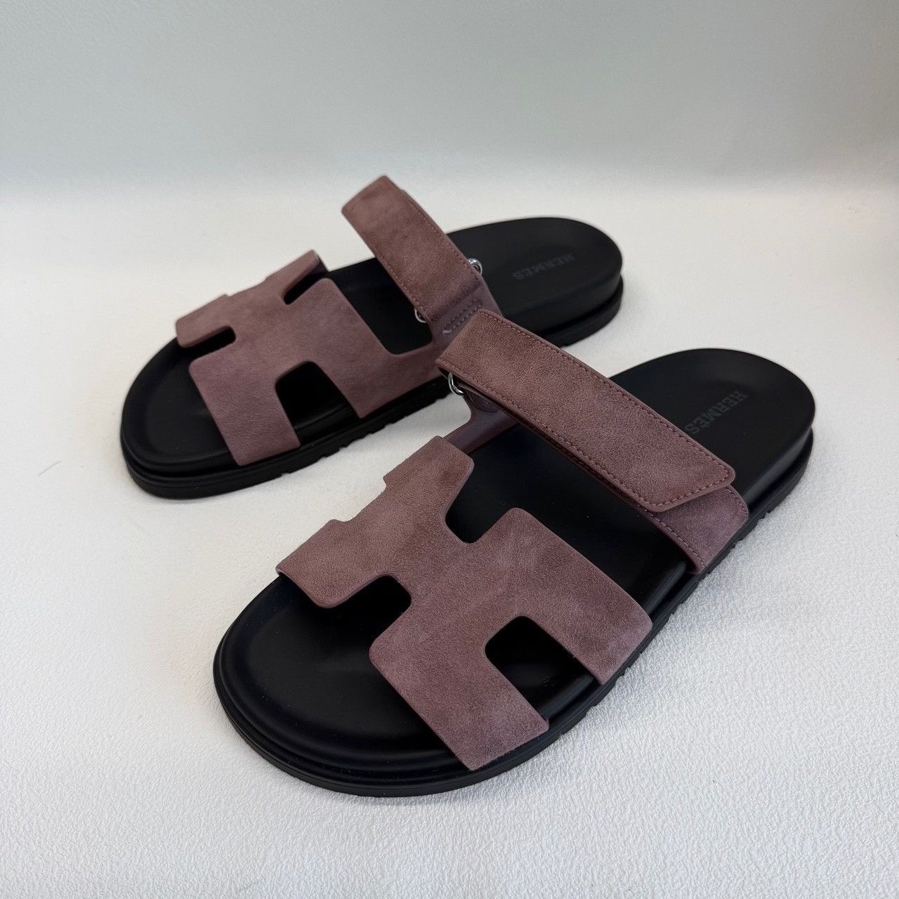 Hermes Hermes Leather Pink Sandals us_8-5 Women Size US 8.5 / IT 38.5 - 1 Thumbnail