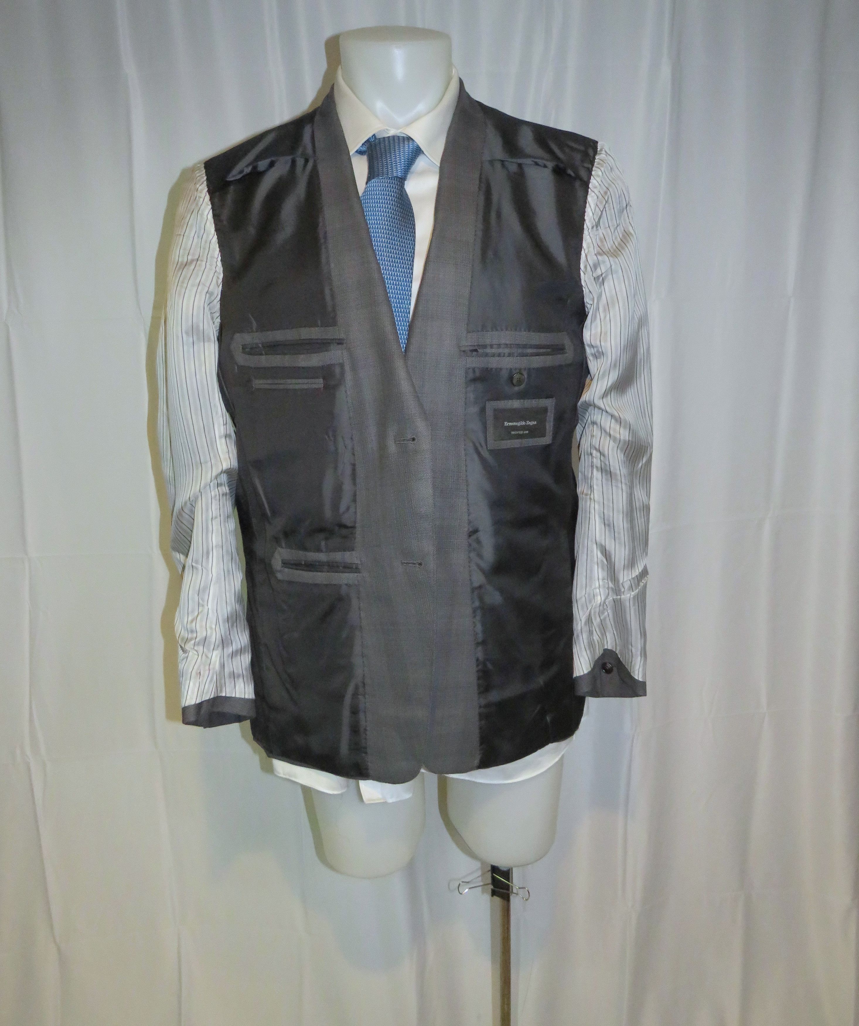 Ermenegildo Zegna Trofeo 600 Very Recent Gray Plaid Two Button Suit 44R Size 44R - 14 Thumbnail