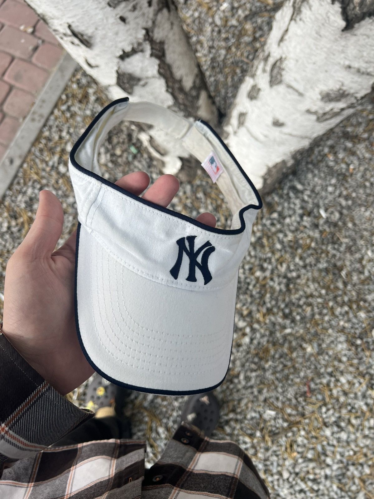 MLB VERY RARE NEW YORK YANKEES MLB RETRO CAP BLOKECORE Y2K 90s Size ONE SIZE - 2 Thumbnail