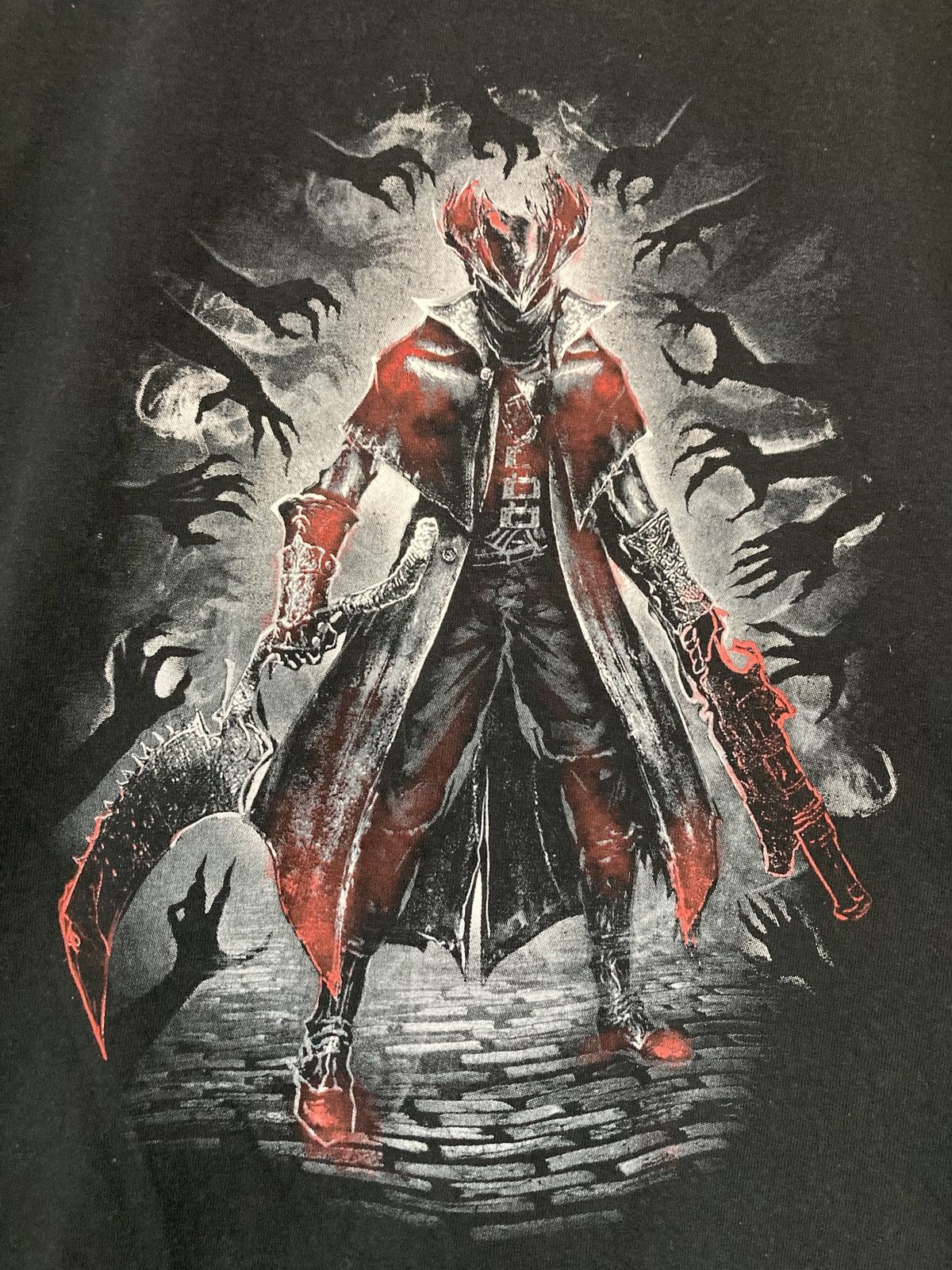 Gildan BLOODBORNE HUNTER T SHIRT VIDEO GAME PROMO VINTAGE RARE Size US M / EU 48-50 / 2 - 2 Thumbnail