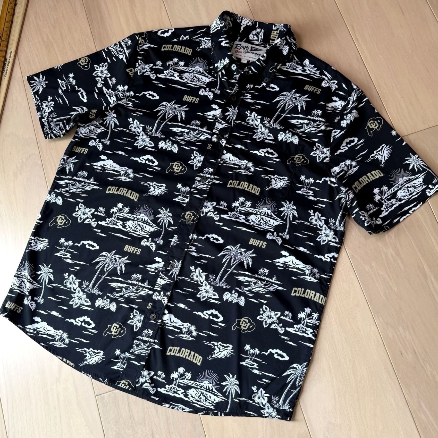 Reyn Spooner Reyn Spooner Colorado Buffaloes Shirt Large Black Short Sleeve Summer Party Golf Size US L / EU 52-54 / 3 - 8 Thumbnail