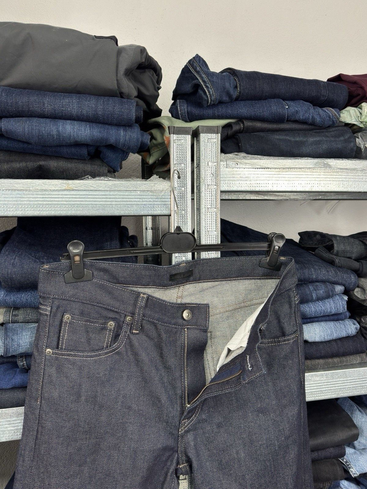 Uniqlo NEW Uniqlo Jeans Selvedge Straight Denim Fabric by Kaihara Size US 31 - 4 Thumbnail