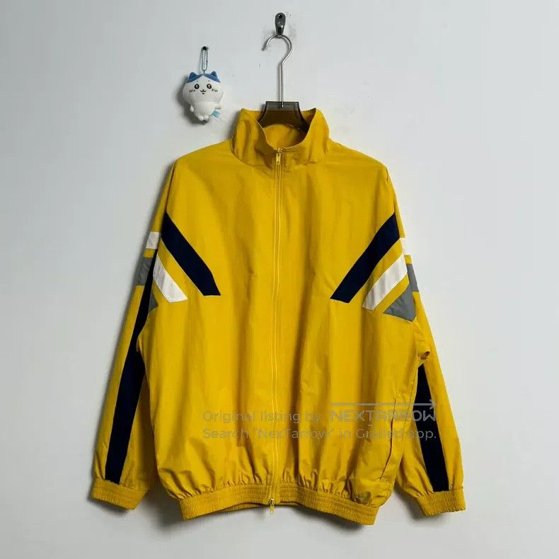 Balenciaga Balenciaga Yellow Striped Jacket Size 46 Size US S / EU 44-46 / 1 - 1 Thumbnail