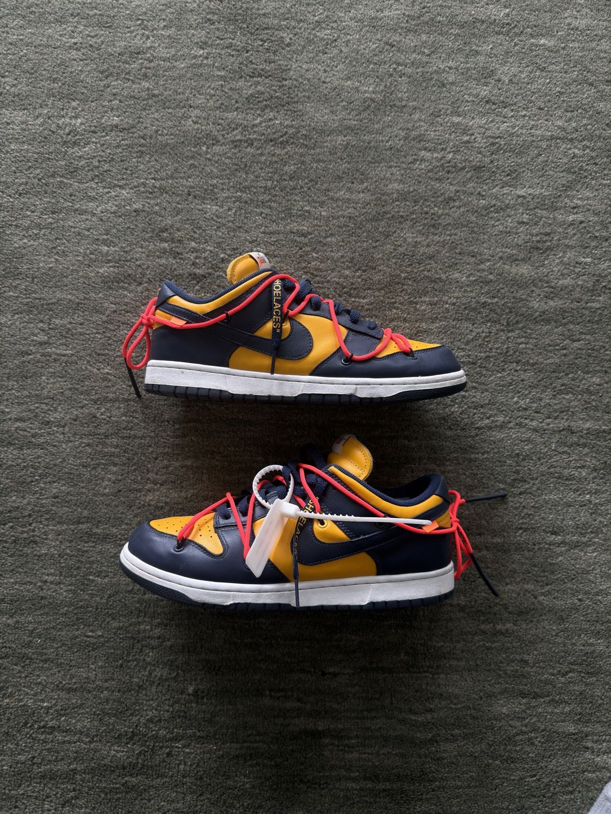 Nike × Off-White OFF WHITE X NIKE DUNK LOW UNI GOLD Size US 9.5 / EU 42-43 - 1 Thumbnail