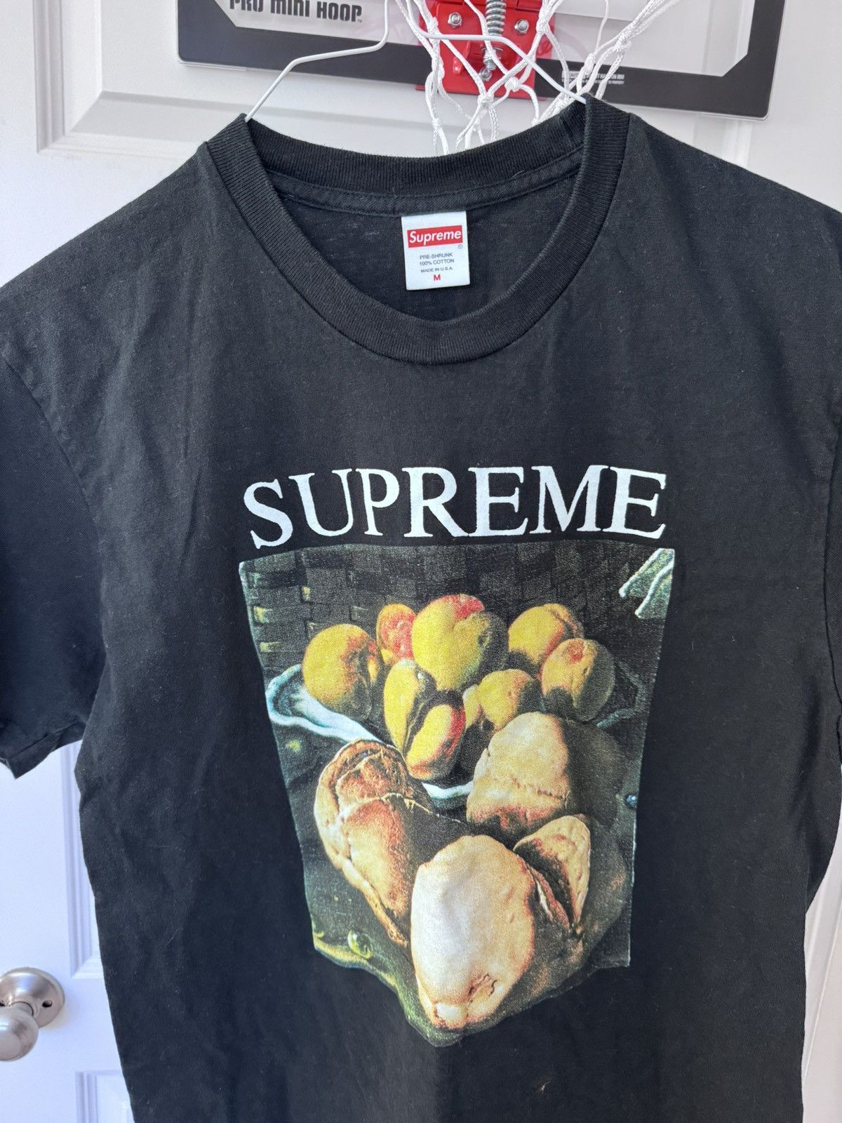 Supreme Supreme still life tee Size US M / EU 48-50 / 2 - 2 Thumbnail