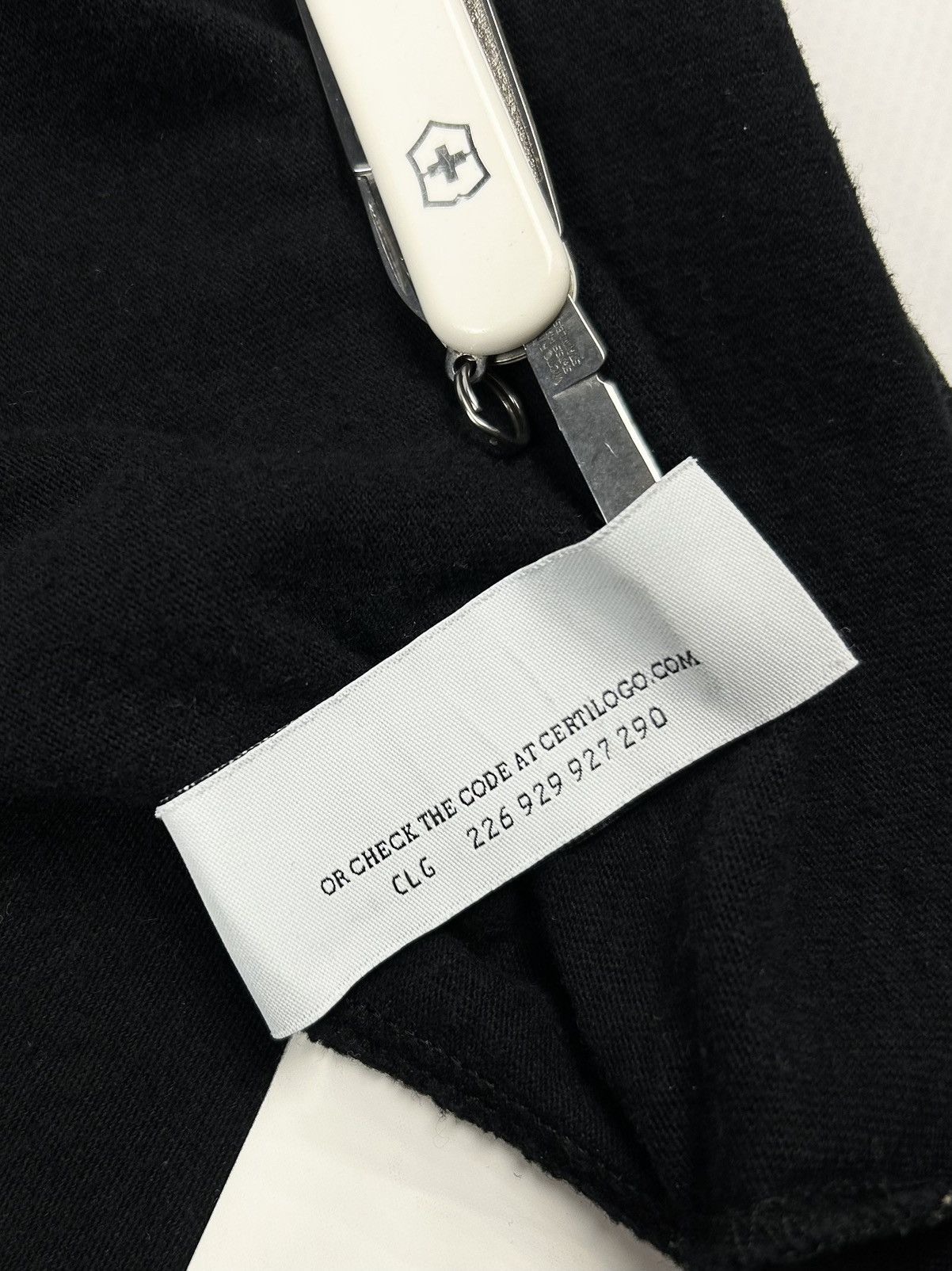 Off-White Rare OFF-WHITE Under Surveillance Skate T-shirt Size US M / EU 48-50 / 2 - 9 Thumbnail