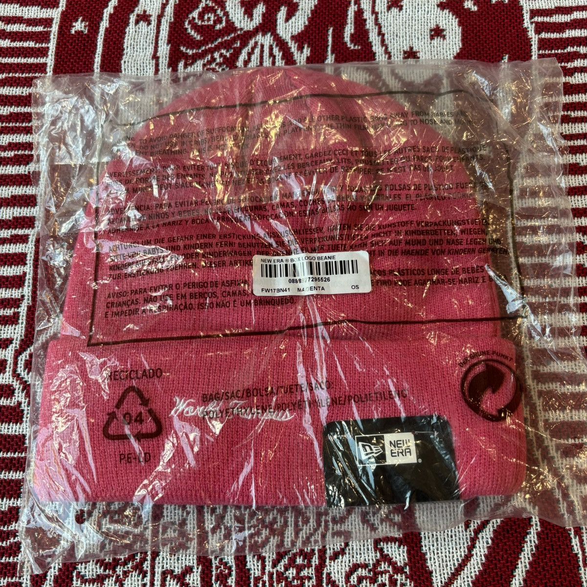 New Era × Supreme FW17 Supreme New Era Box Logo Beanie Magenta Size ONE SIZE - 11 Thumbnail