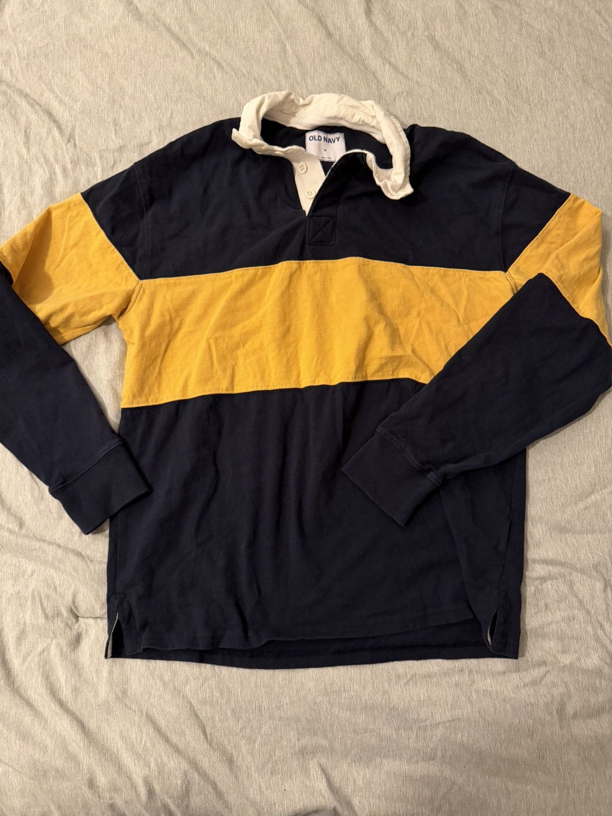 Old Navy Collar Button long sleeve Size US M / EU 48-50 / 2 - 1 Thumbnail