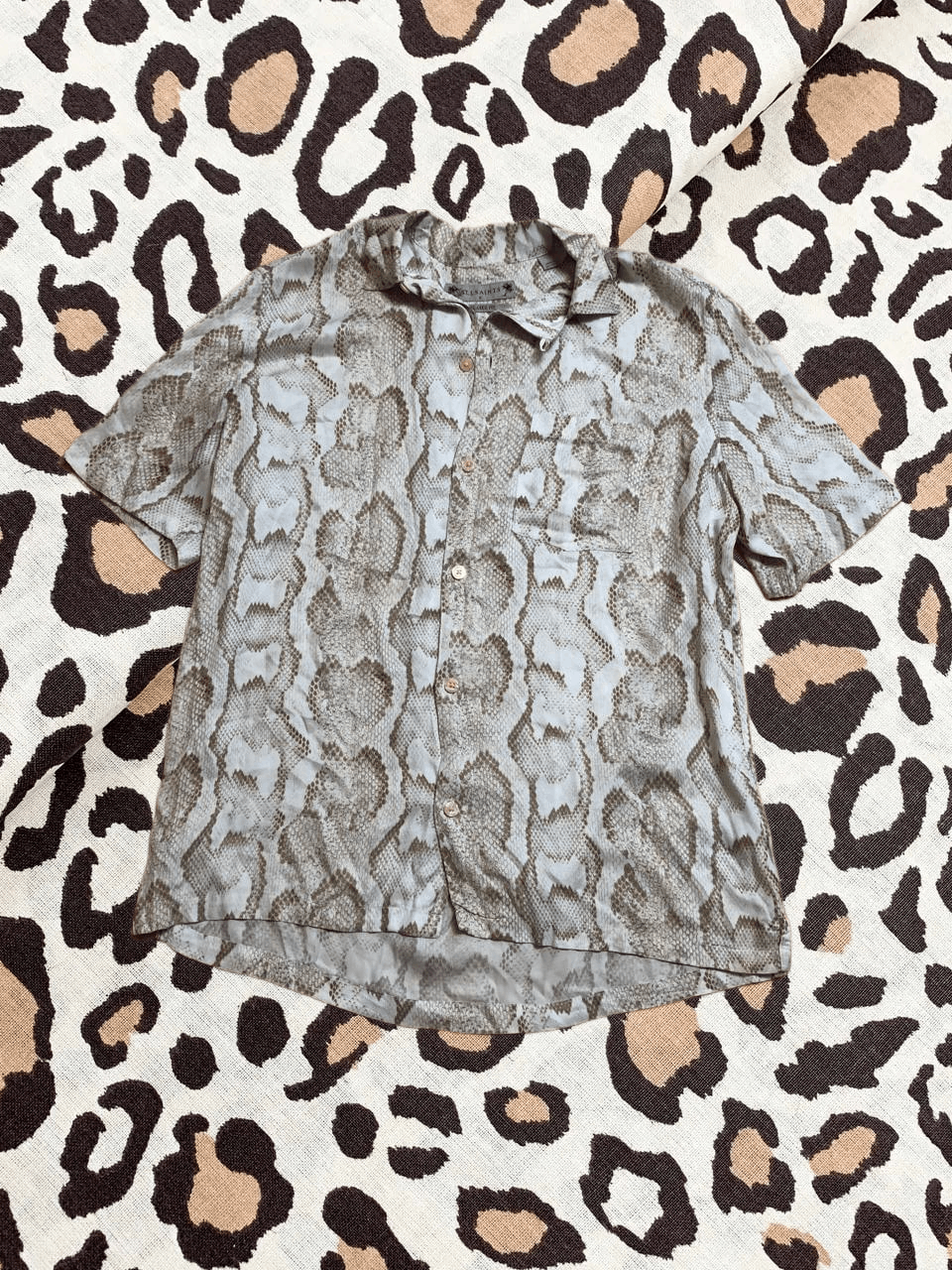 Allsaints Allsaints Shredded Python Print Button Down Camp Shirt Size US S / EU 44-46 / 1 - 1 Thumbnail