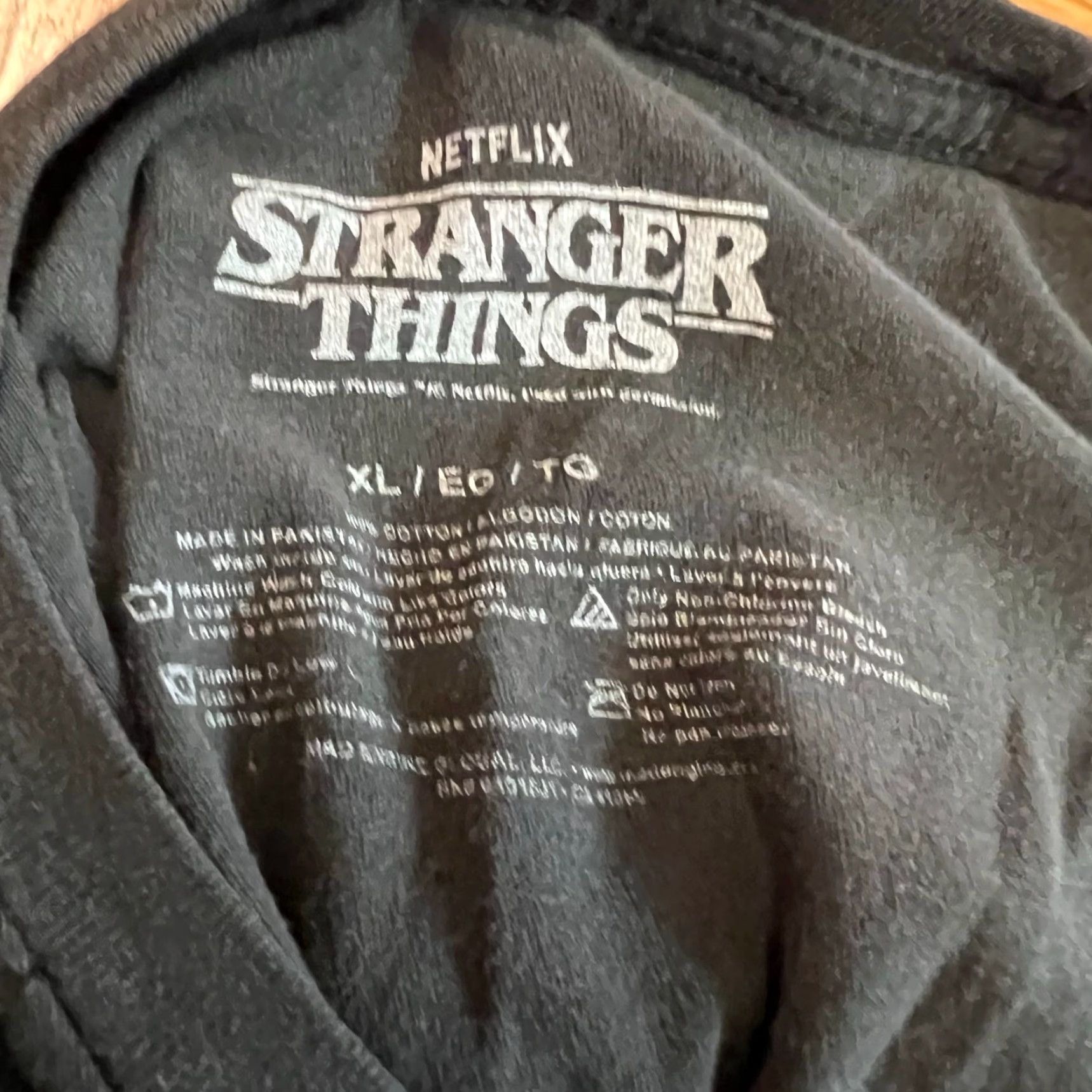 Vintage Stranger Things Hellfire's Club T Shirt Adult XL Black Graphix Tee Shirt Mens Size US XL / EU 56 / 4 - 5 Thumbnail