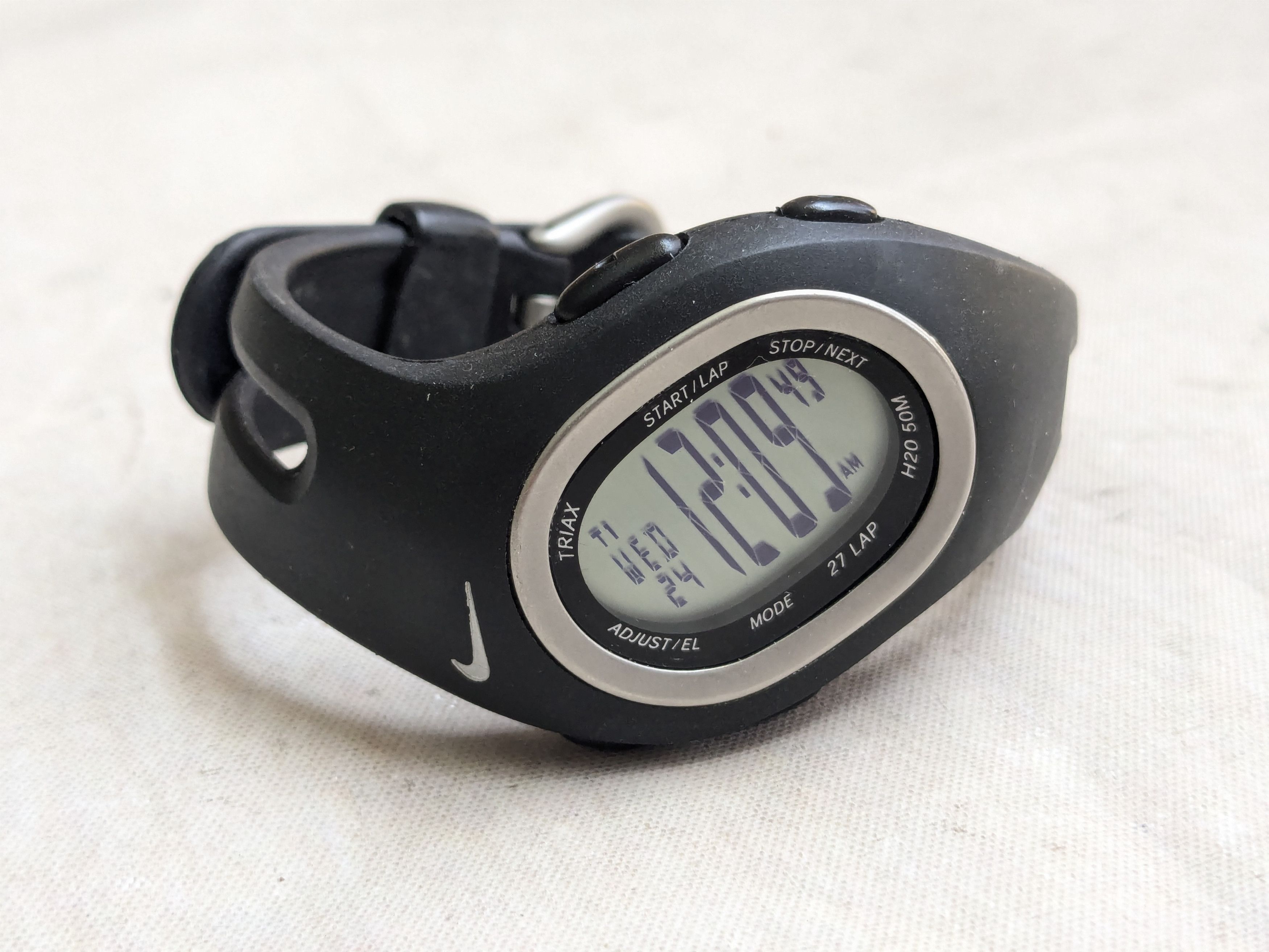 Nike Vintage Nike Watch Black Digital Rubber Minimalist Y2K Size ONE SIZE - 4 Thumbnail