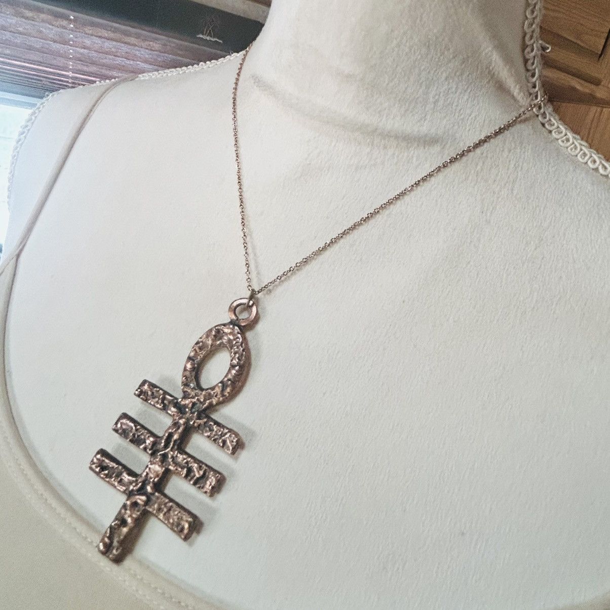 Vintage Vintage solid copper papal cross pendant on chain necklace Size ONE SIZE - 3 Thumbnail